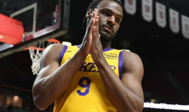 开云体育App-球探评布朗尼夏联表现：勉强双向合同 防守吹过头