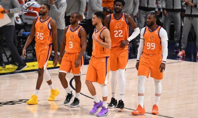 开云体育App-3位年轻人告诉你在超巨身边打球是怎样一种体验？