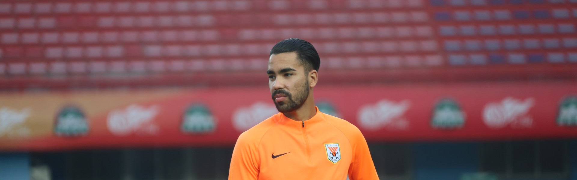 开云体育App-足球报：后腰位置是泰山2-9申花的直接原因，德尔加多表现糟糕