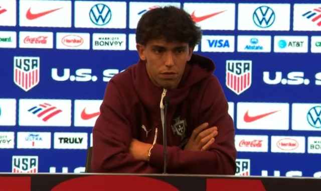 开云体育移动版-菲利克斯：若我们进球99%比赛会赢，新规若球员受伤躺着能怪谁呢