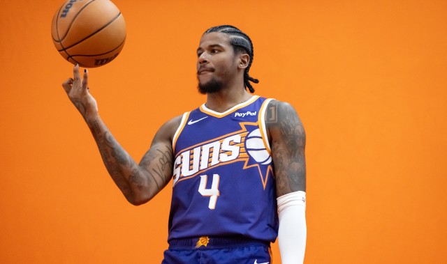 开云体育下载-上场刚复出！今天太阳迎战快船 杰伦·格林因伤缺席比赛