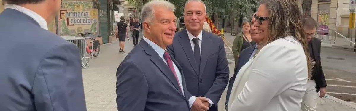 开云体育App-被问及回归诺坎普问题，拉波尔塔：我们会尽快回归