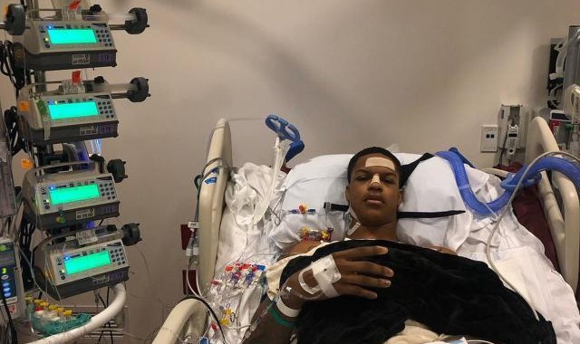 开云体育移动版-鲨鱼之子穿越黑暗：战胜心脏疾病 征战G联赛