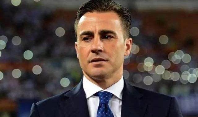 开云体育移动版-只有16人能出战青岛 卡纳瓦罗：忧心队员松懈犯错