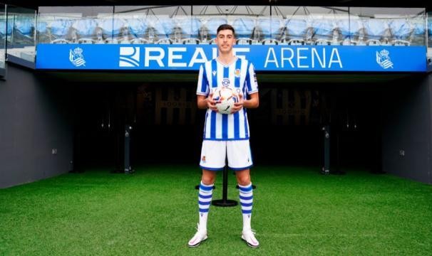 开云体育App-【西甲冬窗】皇萨门庭冷落 塞维黄潜逆市淘宝