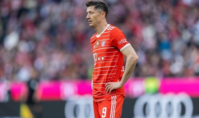 开云体育官网-德甲两神锋今夏都出走？德媒：莱万不会与拜仁续约