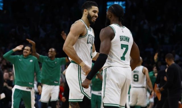 开云体育移动版-【观察】NBA新赛季争冠格局 谁能挑战凯尔特人？