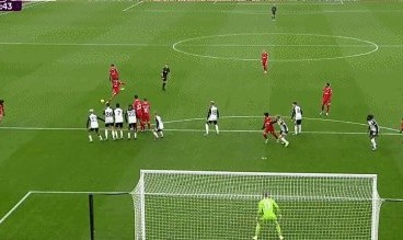 开云体育移动版-【英超】防守纸糊全靠世界波来救 利物浦4比3富勒姆