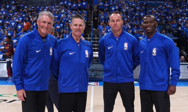 开云体育移动版-美媒：新赛季教练挑战出界球将由回放中心复核，无需当值裁判观看